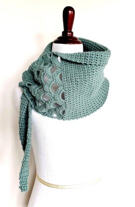 Asymmetric Shell Scarf