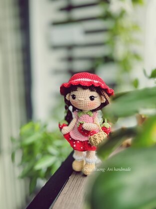 STRAWBERRY doll