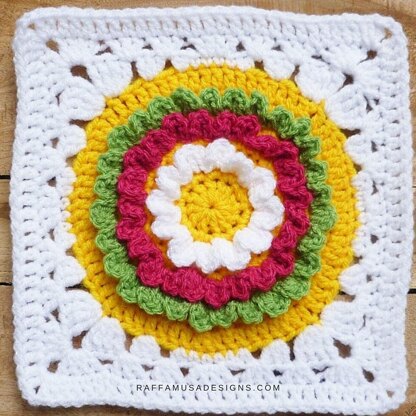 Ruffle Flower Square