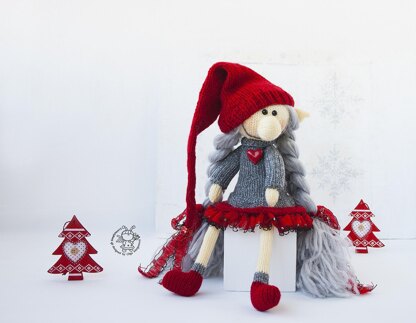 Elf girl Christmas doll knitted flat