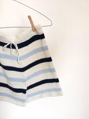 High Waist Stripe Knit Shorts
