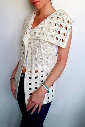 Sleeveless Wide Collar Cardigan