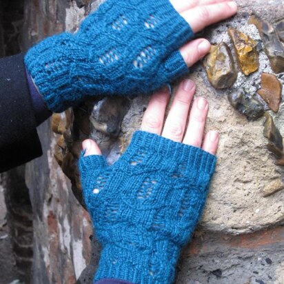 Tower Bridge Mitts