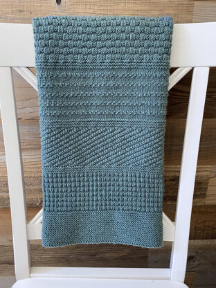 Clary Baby Blanket - in dk yarn