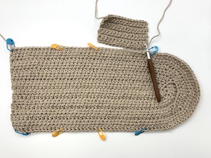 Four season crochet purse