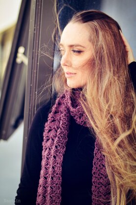 Aubergine crochet scarf with fringe