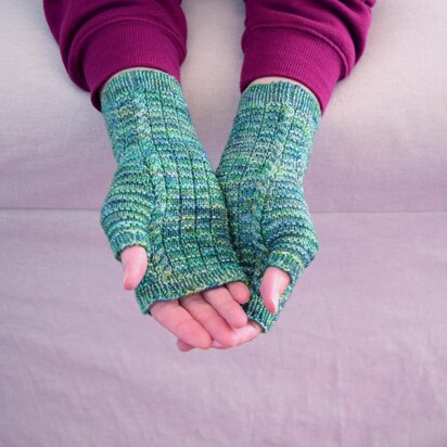 Valley View Fingerless Mitts - knitting pattern