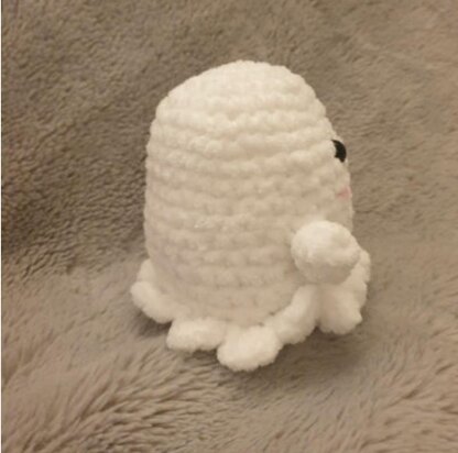 Crochet fluffy ghost Crochet pattern by FollowThe Yarn