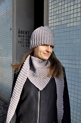 Angle - hat and scarf