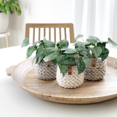 The Herringbone Planter 085