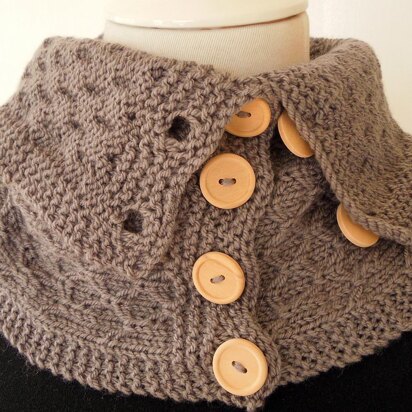 Cowl With Buttons