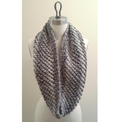 Capital Cowl - knitting pattern