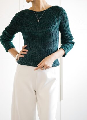 Winter Seashell Sweater Light