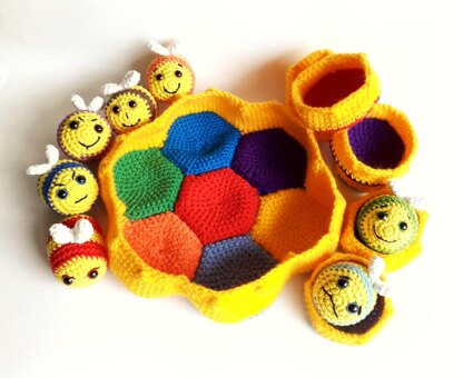 Rainbow Sorting Bee Baskets