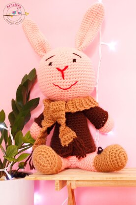 Richard Rabbit Amigurumi