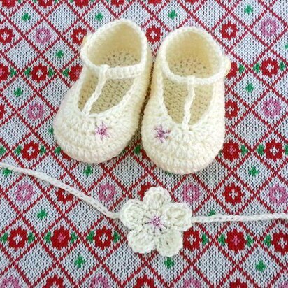 Luisa Dancing Baby Booties