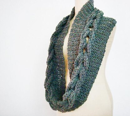 Crochet Cabled Infinity Loop Scarf Cowl