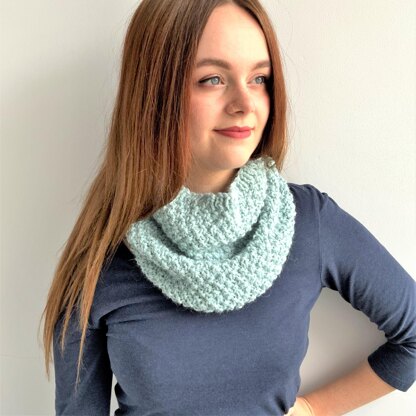'Glacier Blue' Cowl