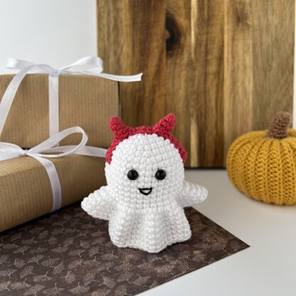 Ghost crochet pattern Amigurumi Halloween pattern