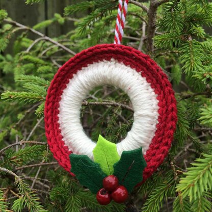 Wreath Christmas tree ornament