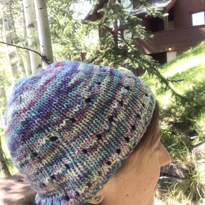 Smart and Fast Eyelet Hat - knitting pattern