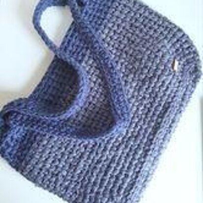 Crocheted bag with handles