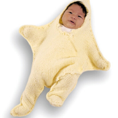 Knitted Dancing Star Baby Bunting in Lion Brand Jiffy - 638AD