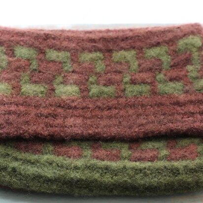 Mosaic Clutch - knitting pattern