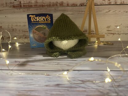 The Traitors Inspired Chocolate Orange Cover Knitting Pattern