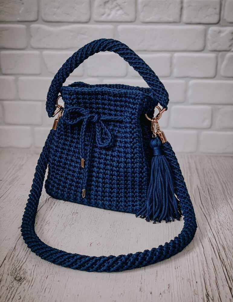 Bag with chunky yarn pattern by Anna Kuznietsova