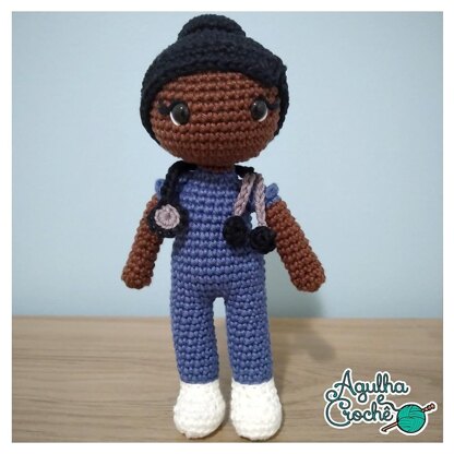 Low-Sew Health Professenional Crochet / Amigurumi Pattern