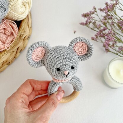 Mouse crochet pattern baby rattle Amigurumi teether toy