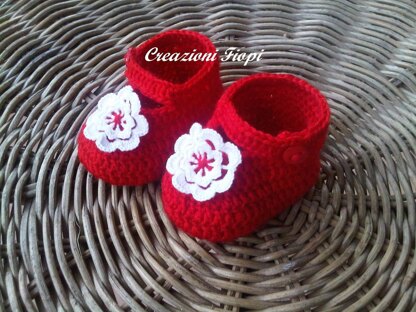 Red baby shoes with flower