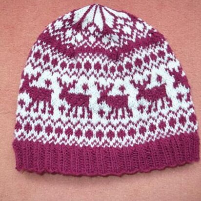 Elk beanie - knitting pattern