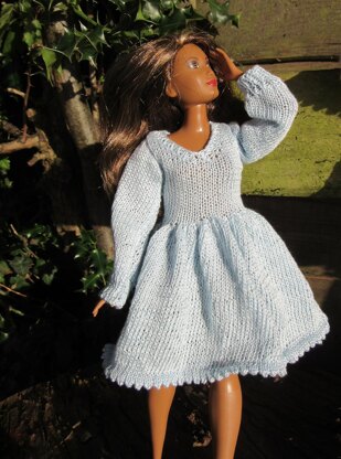 1:6th scale Bethan dress