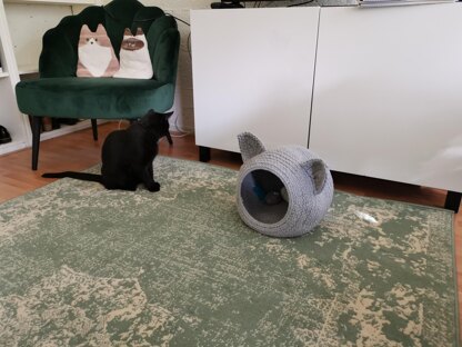 Cat cave