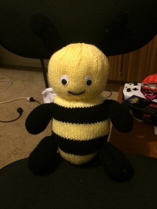 Chubby Cuddly Bumble Bee