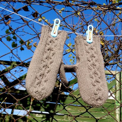Eksplozja mittens - knitting pattern