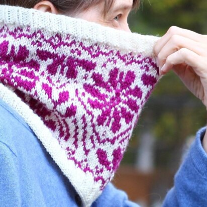 Winter Blumen Cowl