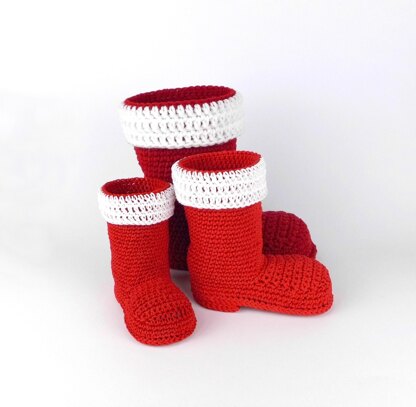 Crochet pattern for Christmas: Santa boot - to fill & decorate