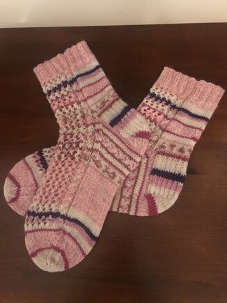 Lunar Lace Socks - Free Knitting Pattern in Paintbox Yarns Socks #2