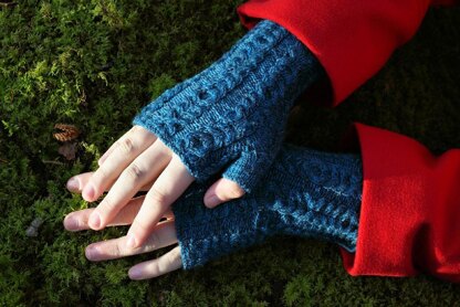 Trethawle Fingerless Mittens