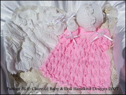 ‘English Country Garden’ Knitting pattern for doll 16-22” or newborn/0-3m baby