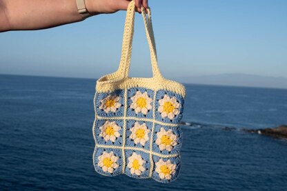Daisy Granny Square Bag