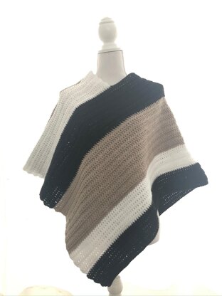 Hooded poncho striped