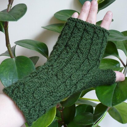Green Forest Mitts - knitting pattern