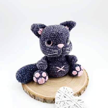 Amigurumi cat