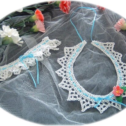 Knitted Wedding Horseshoe and Garter