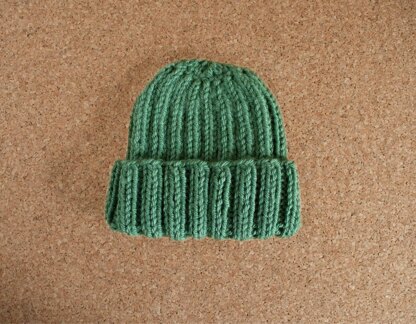 The Easy Beanie Knitting pattern by the knit mix | LoveCrafts