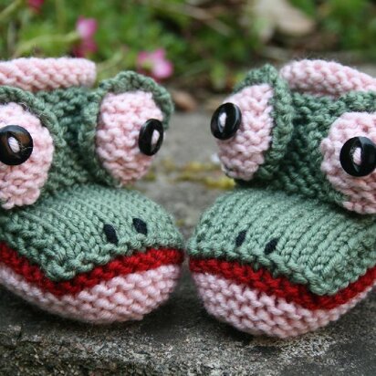 Froggy Booties